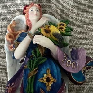 Beautiful Lenox Angel Jennifer the 2002 Angel of Glory